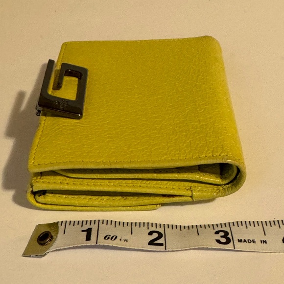 GUCCI Leather Compact Wallet - Picture 3 of 11